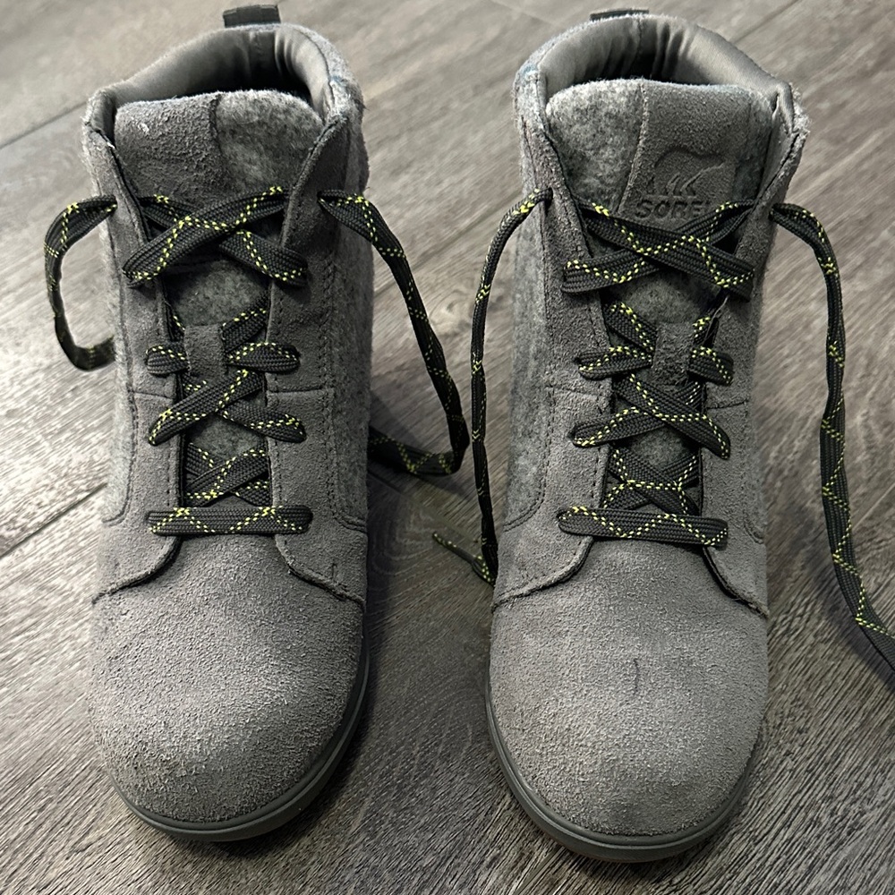 Sorel Kids Gray Boots with Black Laces